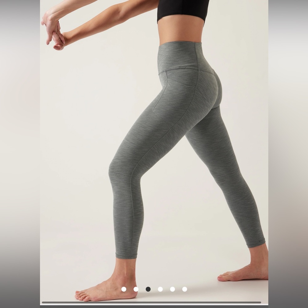 Salutation Stash 7/8 Tight Gray/Blue Tie-Dye